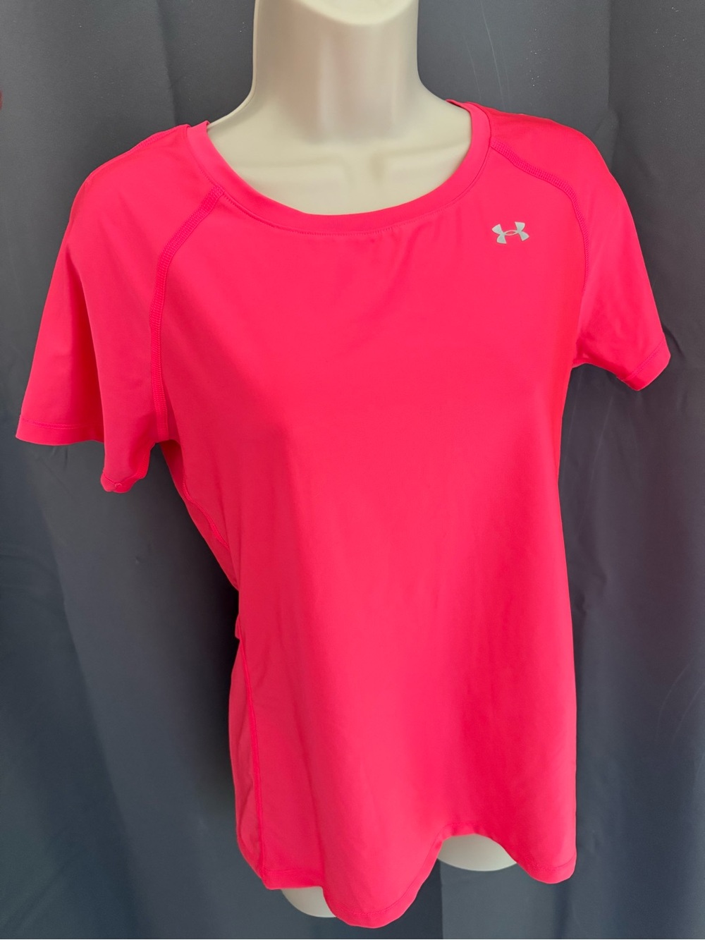 Under Armour Women’s Neon Pink Short Sleeve Performance Tee